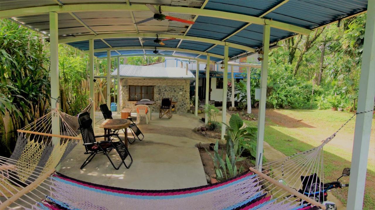 Uvita River Guesthouse Экстерьер фото