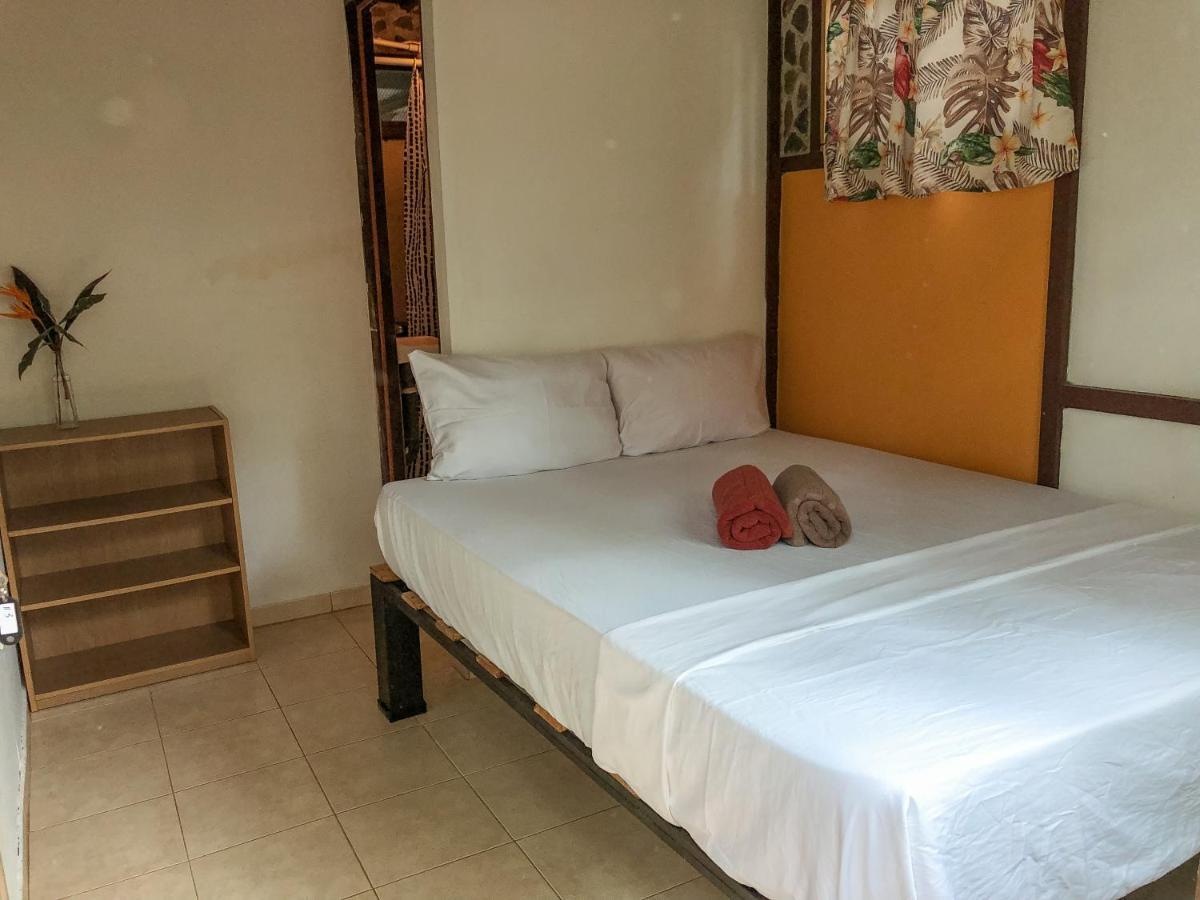 Uvita River Guesthouse Экстерьер фото