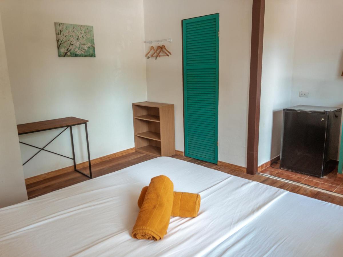 Uvita River Guesthouse Экстерьер фото