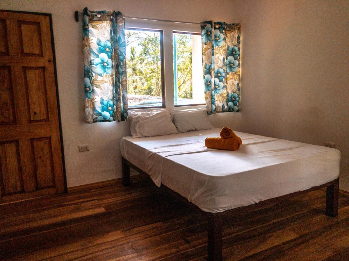 Uvita River Guesthouse Экстерьер фото
