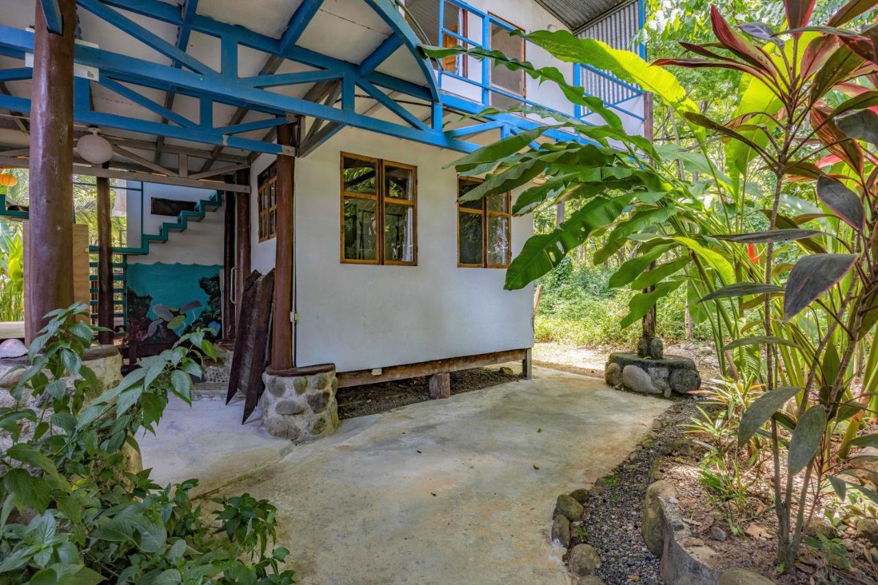 Uvita River Guesthouse Экстерьер фото