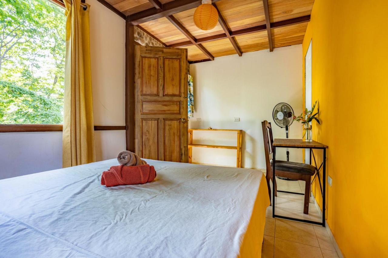 Uvita River Guesthouse Экстерьер фото