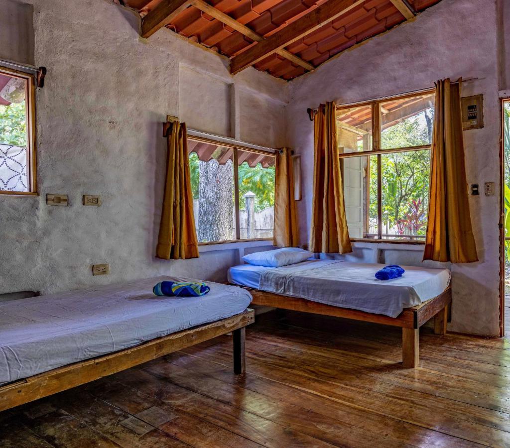 Uvita River Guesthouse Экстерьер фото