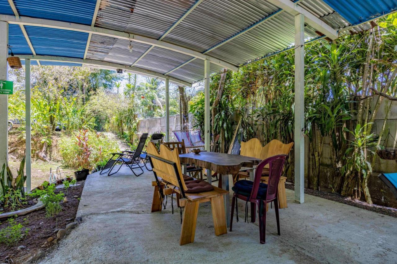 Uvita River Guesthouse Экстерьер фото