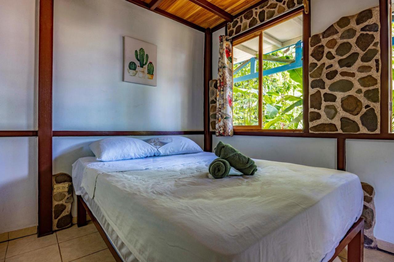 Uvita River Guesthouse Экстерьер фото