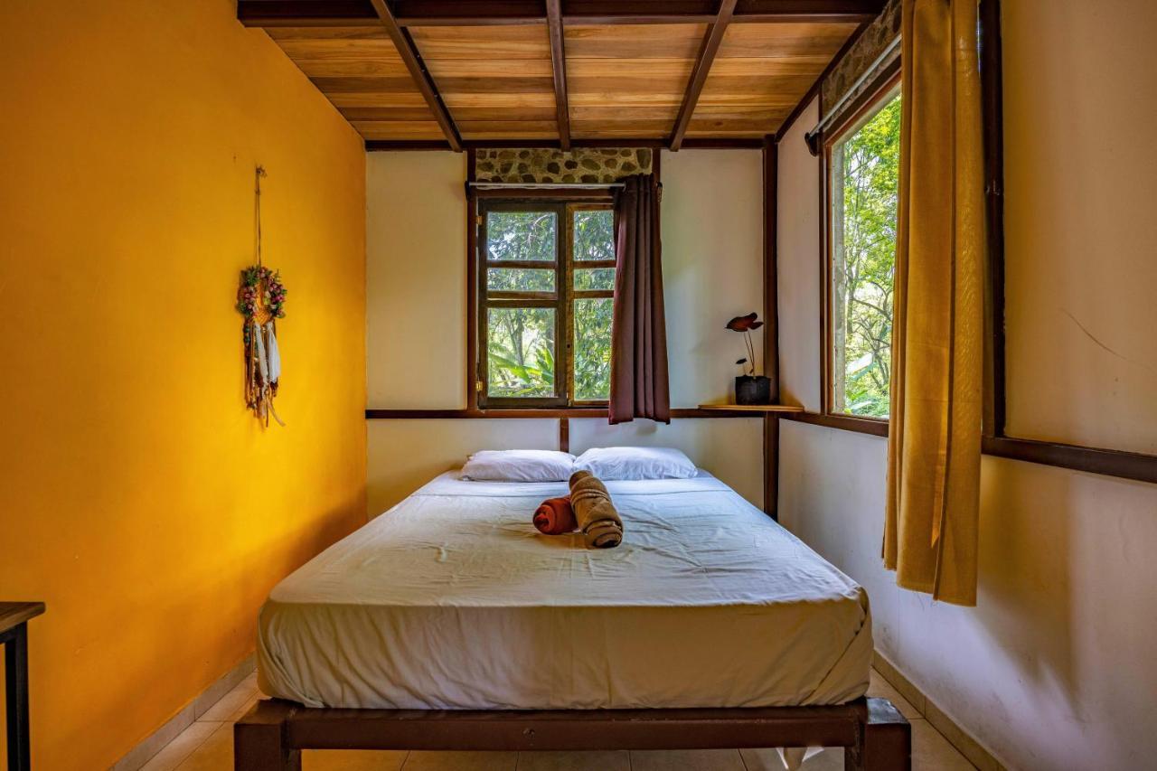 Uvita River Guesthouse Экстерьер фото